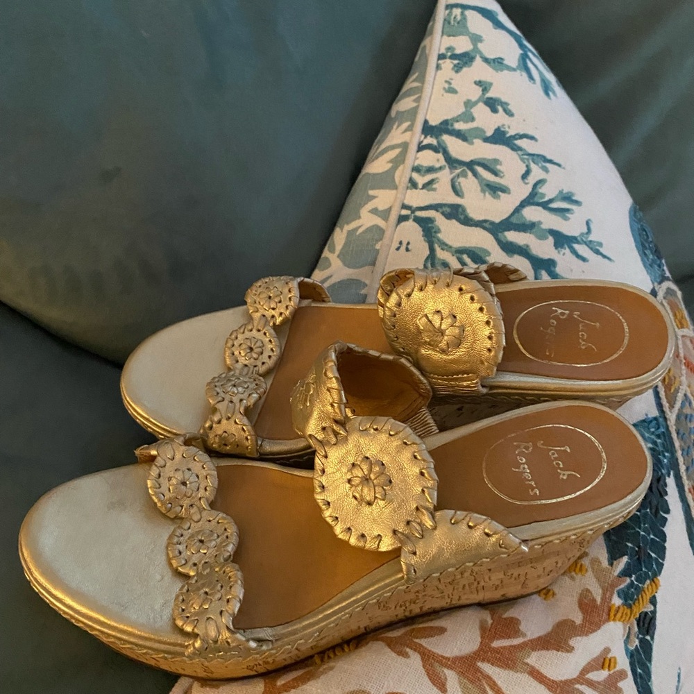 Jack Rogers 1 1/2” Wedge Sandel. Size 9